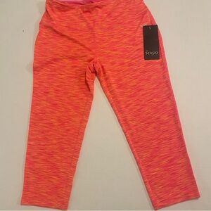 Vogo Activewear women’s heathered coral Leggings. NWT. Size M.
